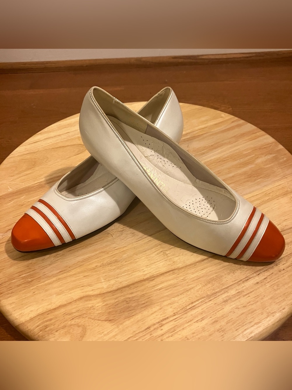 Vintage 80s Penaljo Cream and Orange Leather Pumps